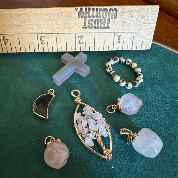 Set of 7 pieces. Agate, Rose Quartz, Obsidian, and Dalmatian Jasper.  Natural - Picture 3 of 3